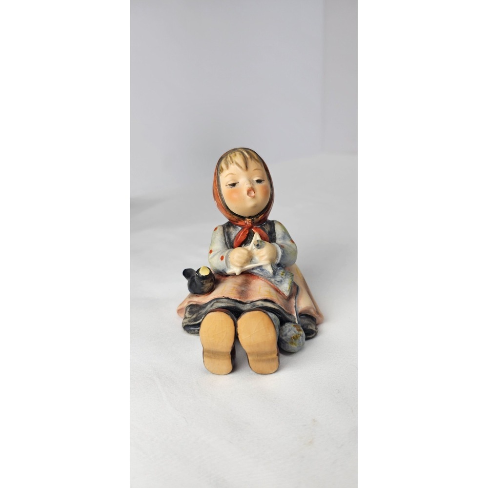 Vintage Goebel Hummel Happy Pastime #69‎ TMK-3 W. Germany Girl Bird Figurine